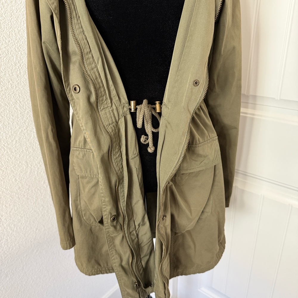 Utility Jacket - Picture 4 of 8